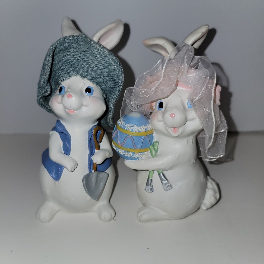 Greenbrier International 5' Polystone Easter Bunny Figurines Biy And Girl